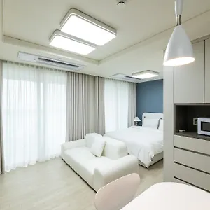 더노벰버스테이 인 랜드마크 인천