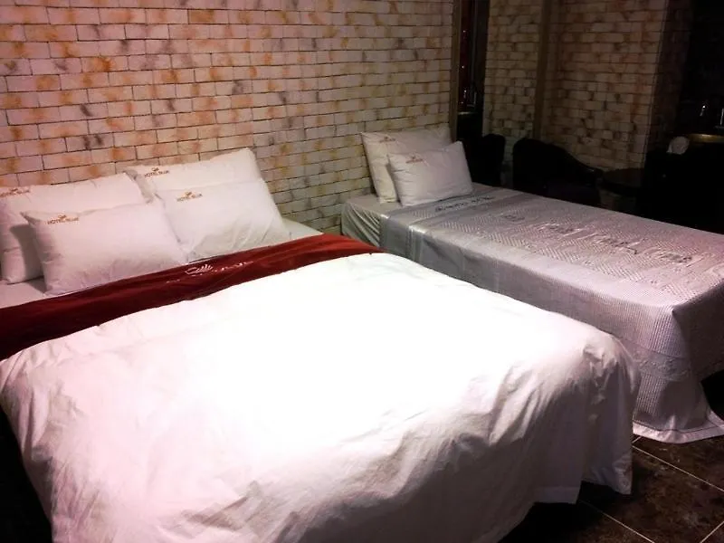 Songdo Blue Hotel Инчон